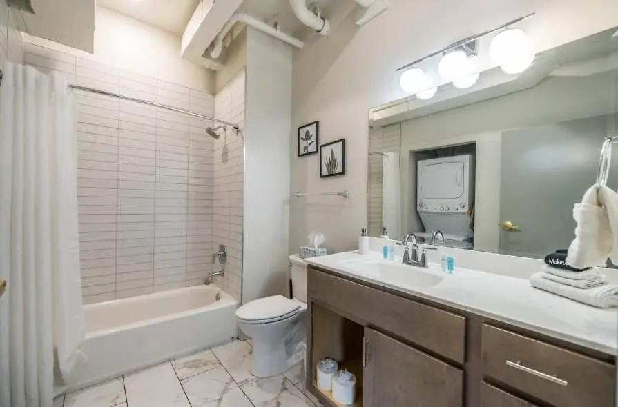 Best Derby Location 9-Mins To Churchill Downs Louisville Apartment